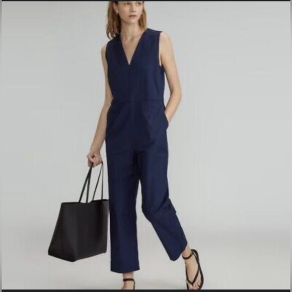 Everlane Structured Cotton V-Neck Jumpsuit in Navy Size 4 EUC Pockets Ankle - Picture 1 of 8